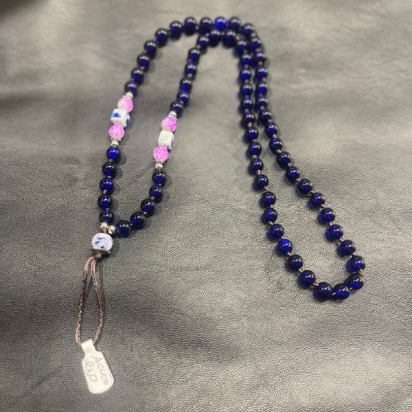 Bijou de portable (collier) perles bleues