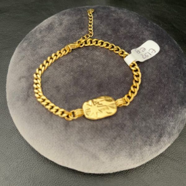 Bracelet IKITA plaque étoile
