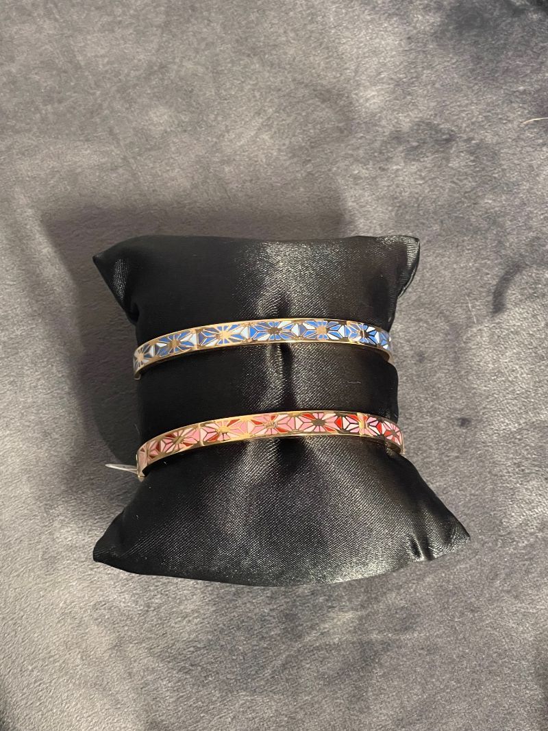 Bracelets 2692 2693