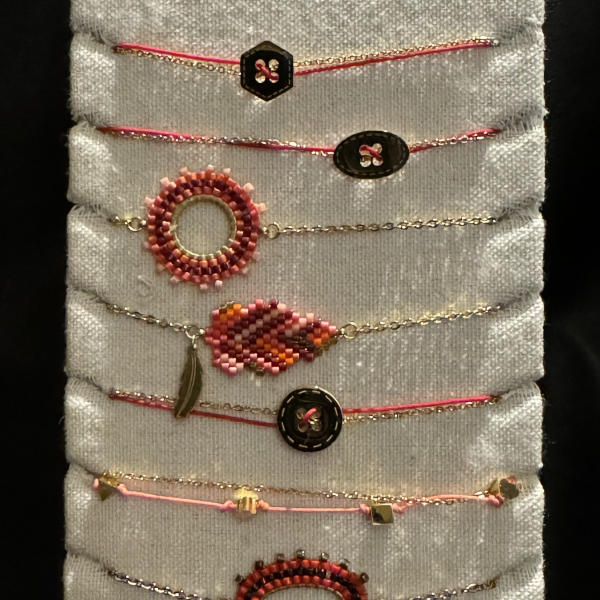 Bracelet IKITA en acier inoxydable doré ou doré rosé tons rouge et rose